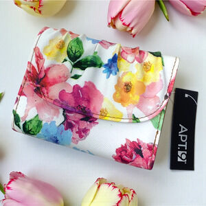 NEW Vintage Y2K Apt. Apt 9 Rhonda Ruched Floral Snap Wallet Organizer NWT